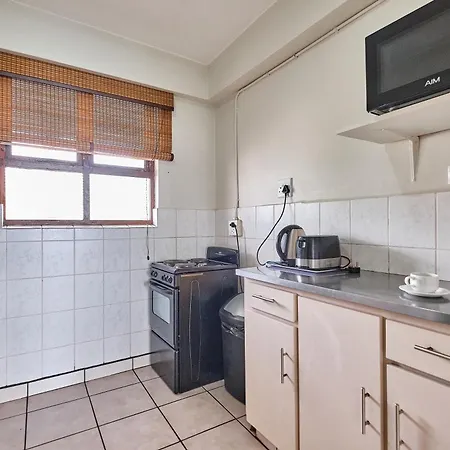Happy Days Holiday Apartments Amanzimtoti Exterior photo